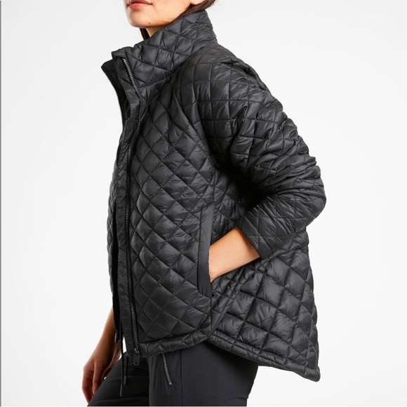 Athleta Whisper Featherless Jacket Black Lightweight Pockets Relaxed Fit Sz S - Picture 1 of 13